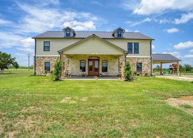 Property at 626 Sparta Field Rd, Waelder, TX 78959, 7 beds, 5.5 baths