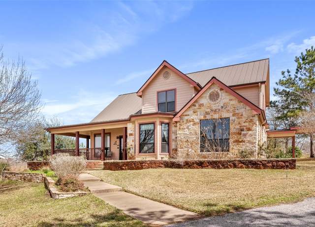 Property at 149 Colovista Dr, Bastrop, TX 78602, 4 beds, 2.5 baths