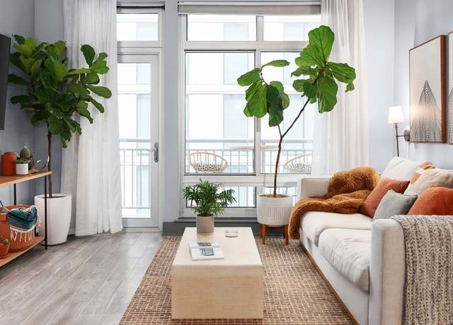 Property at 603 Davis St #1905, Austin, TX 78701, 1 bed, 1 bath