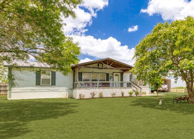 Property at 1082 Black Ankle Rd, Lockhart, TX 78644, 3 beds, 2 baths