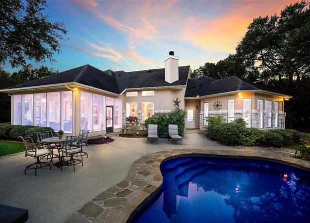 Property at 26424 Lewis Ranch Rd, New Braunfels, TX 78132, 3 beds, 3 baths