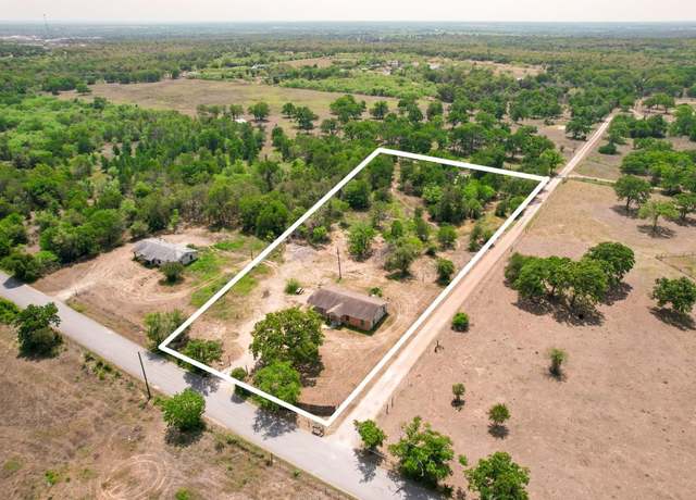 Property at 627 Mcdonald Ln W, Cedar Creek, TX 78612, 1 bed, 1 bath