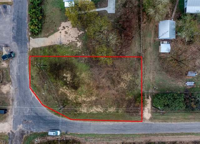 Property at TBD Wall St, Luling, TX 78648