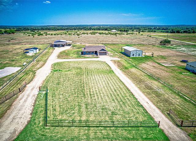 Property at 1081 Apache Trl, Rockdale, TX 76567, 3 beds, 2 baths