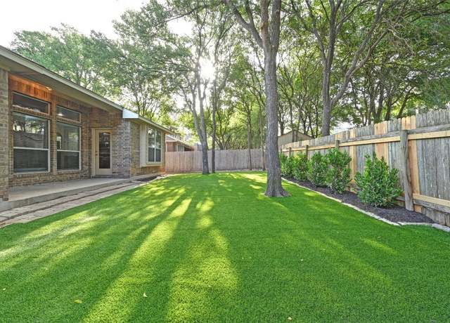 Property at 428 Crooked Crk, Buda, TX 78610, 5 beds, 3 baths