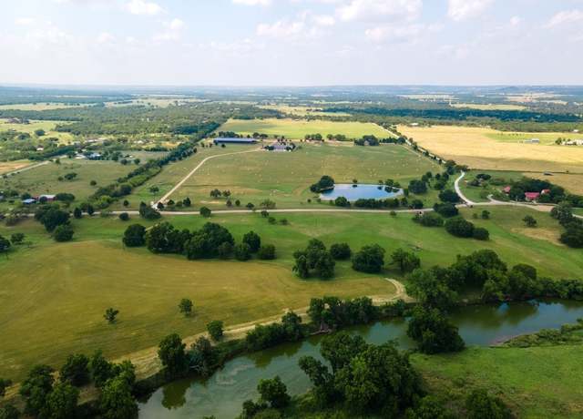 Property at 4900 Goehmann Ln, Fredericksburg, TX 78624, 4 beds, 4.5 baths