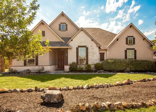 Property at 140 Gruene Hvn, New Braunfels, TX 78132, 4 beds, 3.5 baths