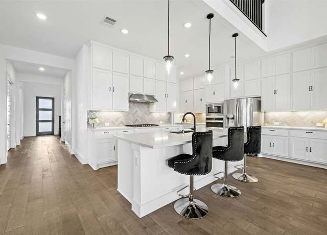 Property at 172 Shady Hill Loop, Liberty Hill, TX 78642, 5 beds, 4 baths