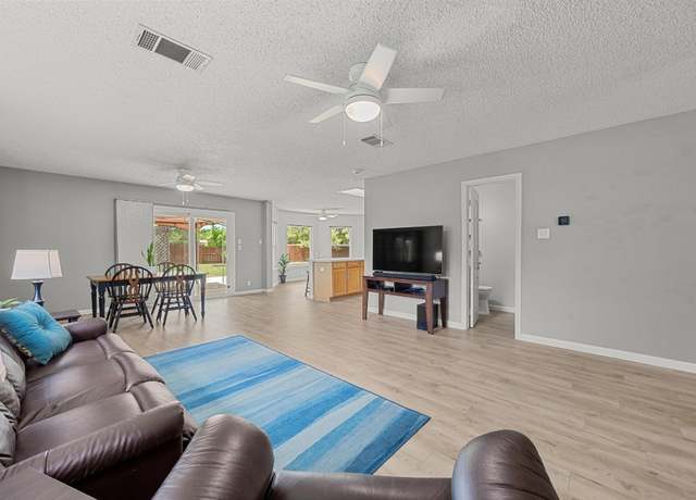 Property at 4325 Dos Cabezas Dr, Austin, TX 78749, 3 beds, 2.5 baths