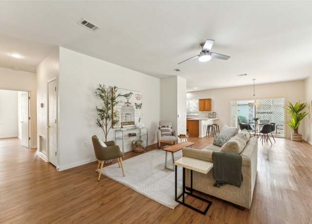 Property at 518 Texas Dr, Georgetown, TX 78633, 3 beds, 2 baths