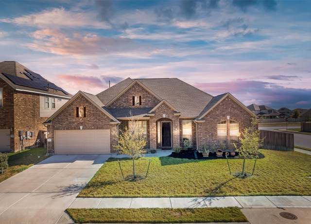 Property at 19316 Chayton Cir, Pflugerville, TX 78660, 4 beds, 3 baths