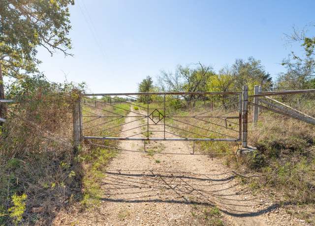Property at 1558 Texas St, Rockdale, TX 76567