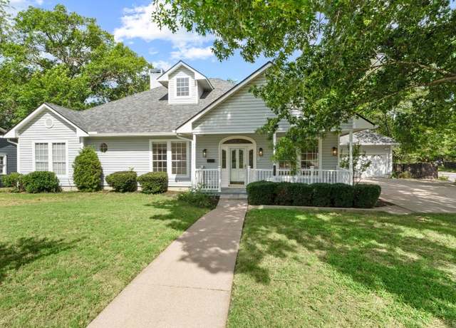 Property at 6008 Woodview Ave, Austin, TX 78757, 3 beds, 2 baths