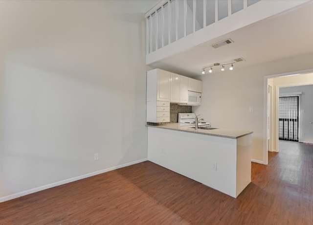 Property at 2815 Rio Grande St #211, Austin, TX 78705, 2 beds, 1 bath