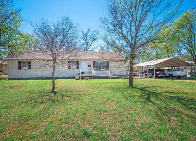 Property at 1709 W Avenue C, Temple, TX 76504, 3 beds, 2 baths