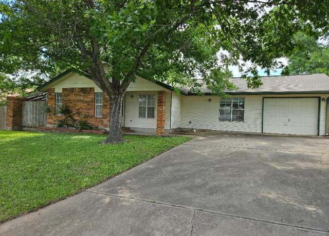 Property at 102 Stubblefield Dr, Elgin, TX 78621, 3 beds, 2 baths