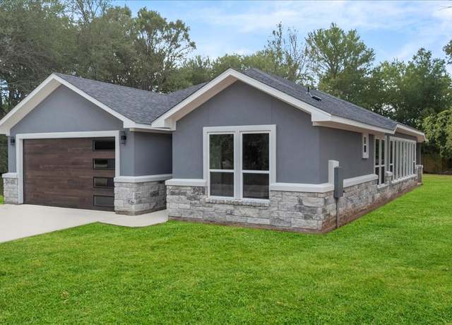 Property at 168 Mokulua Ln, Bastrop, TX 78602, 3 beds, 3 baths