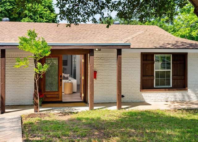 Property at 2403 Little John Ln, Austin, TX 78704, 3 beds, 1 bath