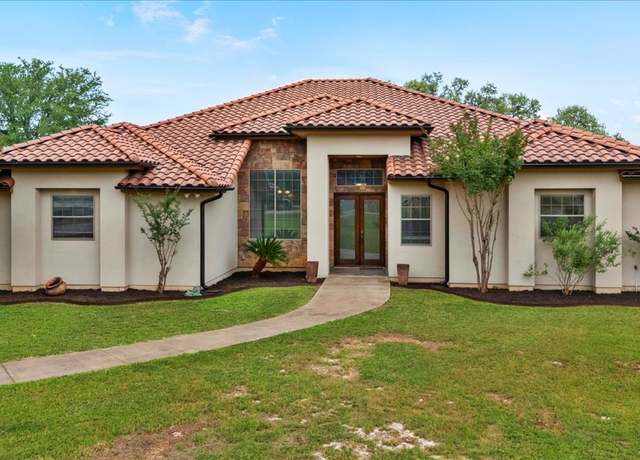 Property at 2450 Great Oaks Dr, San Marcos, TX 78666, 4 beds, 2.5 baths
