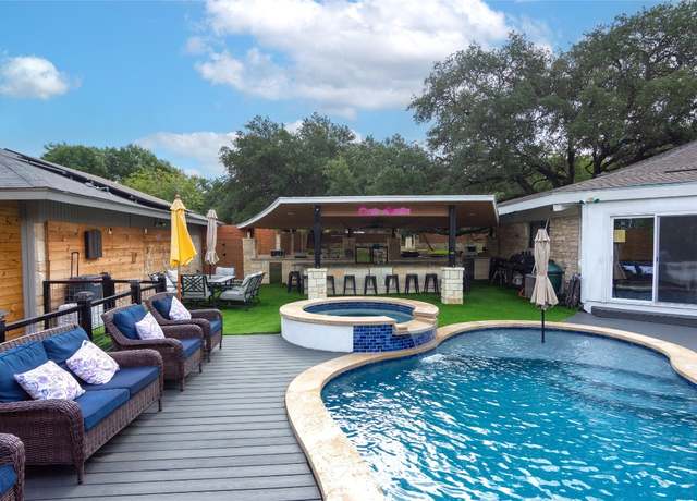 Property at 13204 Onion Creek Dr, Manchaca, TX 78652, 3 beds, 3 baths