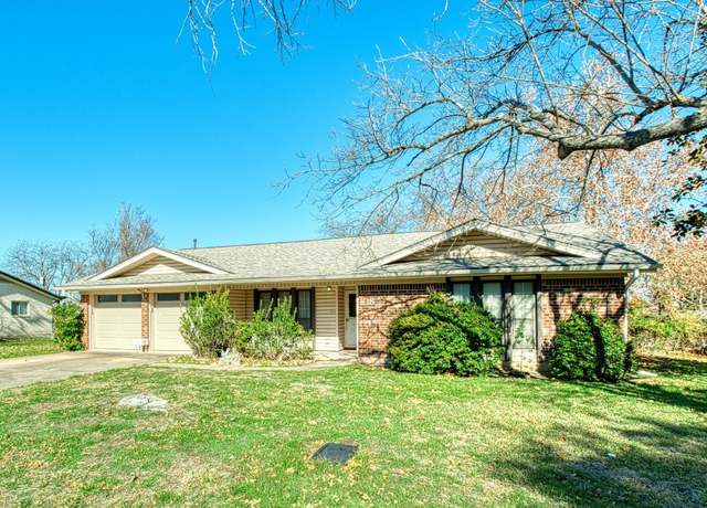 Property at 108 Fairlane Dr, Round Rock, TX 78664, 3 beds, 2 baths