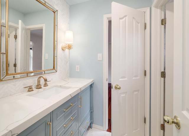 Property at 9228 Limoncillo Dr, Austin, TX 78750, 5 beds, 3.5 baths