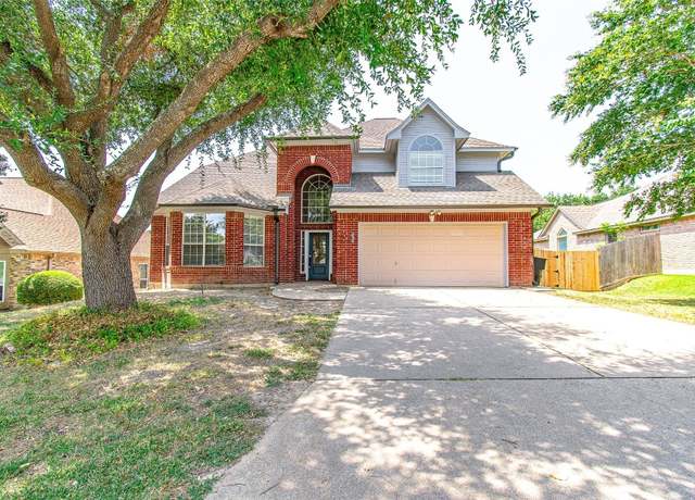 Property at 2421 Pin Oak Dr, Temple, TX 76502, 4 beds, 3.5 baths