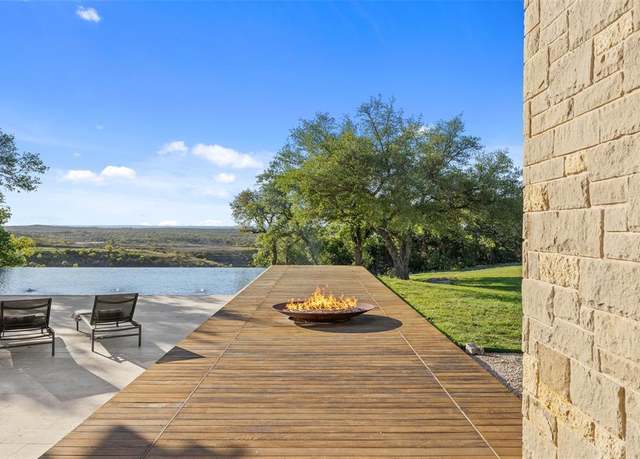 Property at 7708 Lynchburg Dr, Austin, TX 78738, 4 beds, 3.5 baths