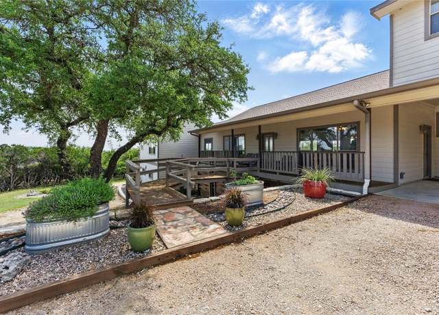 Property at 14415 Evergreen Cv, Austin, TX 78737, 4 beds, 3.5 baths