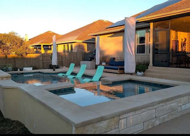 Property at 525 Scenic Bluff Dr, Georgetown, TX 78628, 4 beds, 3 baths