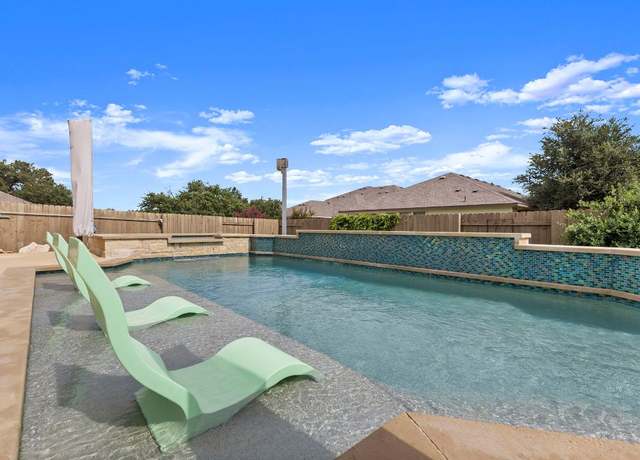 Property at 525 Scenic Bluff Dr, Georgetown, TX 78628, 4 beds, 3 baths