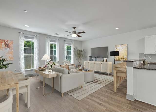 Property at 12153 Abbey Glen Ln, Austin, TX 78753, 2 beds, 2 baths