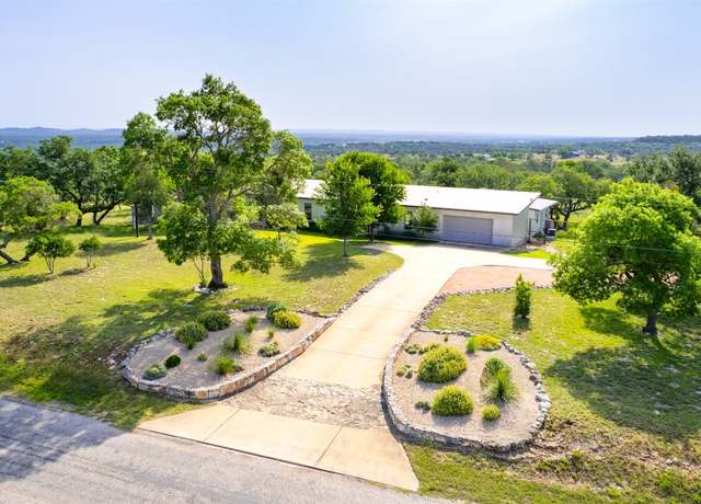 Property at 281 Kendall Jackson, Comfort, TX 78013, 3 beds, 3.5 baths