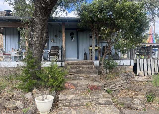 Property at 711 Council St, Burnet, TX 78611, 1 bed, 1 bath