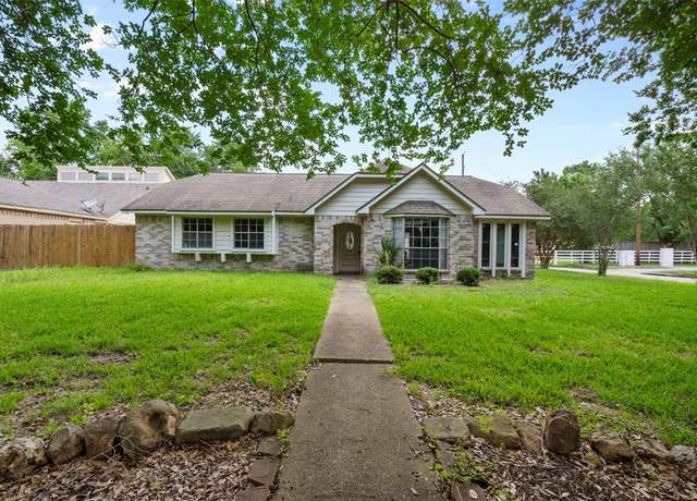 Property at 13402 Meisterwood Dr, Houston, TX 77065, 3 beds, 2 baths