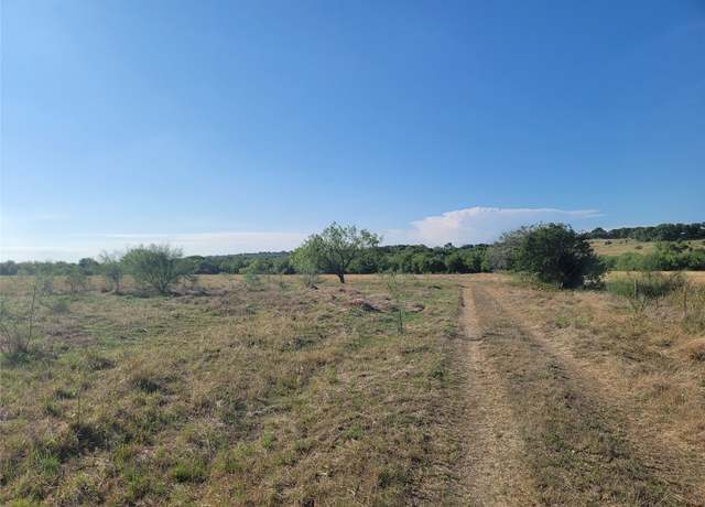 Property at 105 Black Ankle Rd, Lockhart, TX 78644