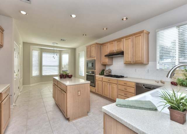 Property at 102 Alpine Ct, Georgetown, TX 78633, 2 beds, 2 baths