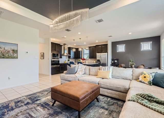 Property at 134 Thistle Trl, Marble Falls, TX 78654, 3 beds, 2 baths