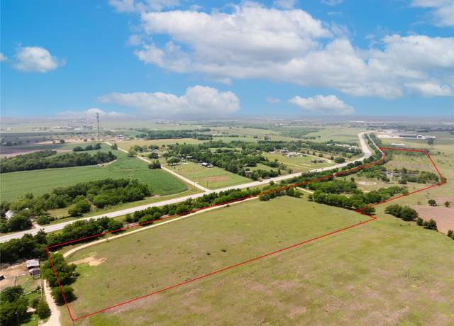 Property at 2901 and 501 S Main St, Taylor, TX 76574, 3 beds, 2 baths