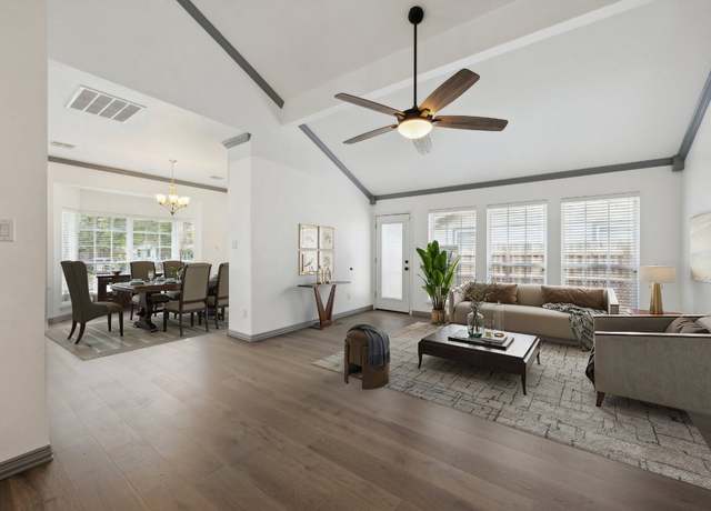Property at 4506 Glomar Ave, Austin, TX 78721, 3 beds, 2 baths