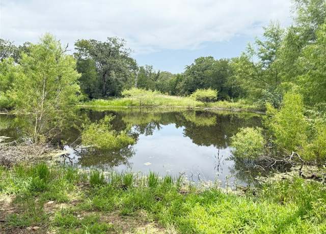 Property at 465 Catfish Ln, Lockhart, TX 78644, 3 beds, 2 baths