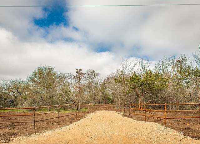 Property at 170 Windmill Dr, Dale, TX 78616