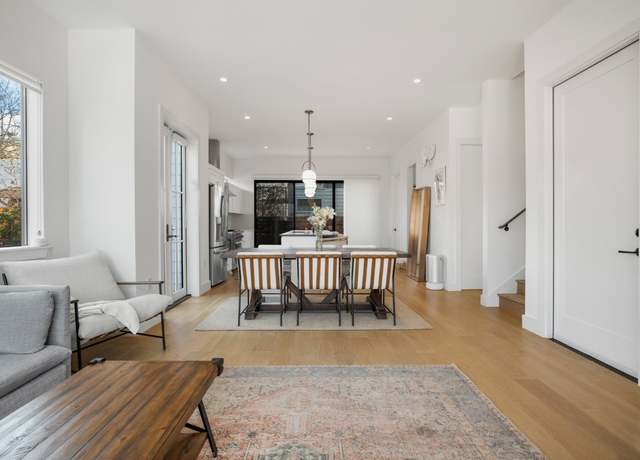 Property at 1410 E 3rd St Unit A, Austin, TX 78702, 4 beds, 4.5 baths