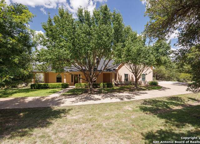 Property at 2291 Frontier Dr, Spring Branch, TX 78070, 4 beds, 3.5 baths