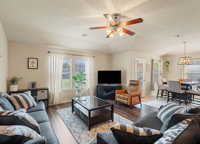 Property at 19704 Copper Point Cv, Pflugerville, TX 78660, 4 beds, 2 baths