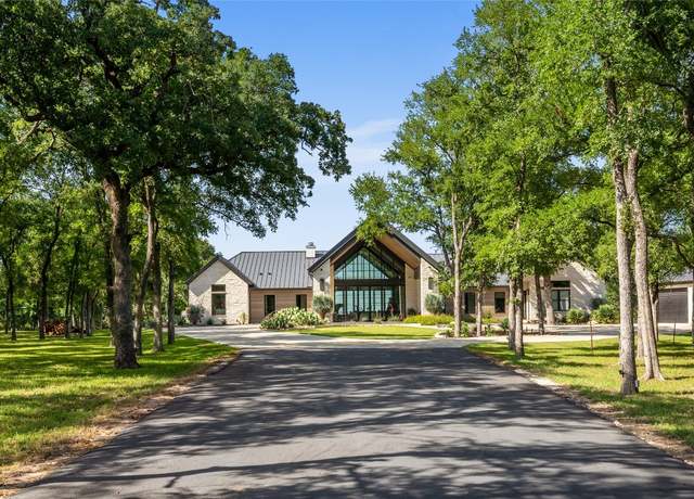 Property at 19102 Post Oak Rd, Bartlett, TX 76511, 4 beds, 4.5 baths