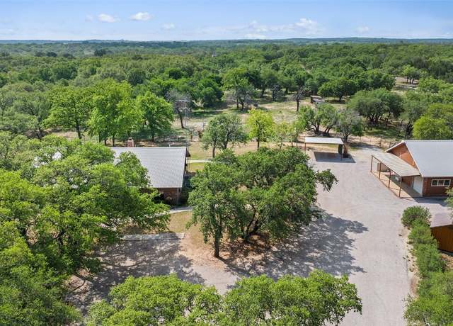 Property at 423 County Road 1010, Lampasas, TX 76550, 3 beds, 2 baths