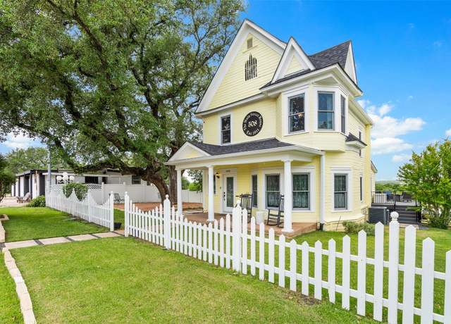 Property at 508 Main St, Marble Falls, TX 78654, 4 beds, 3 baths