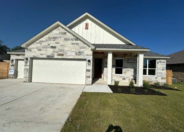 Property at 421 Spyglass St, Meadowlakes, TX 78654, 3 beds, 2.5 baths