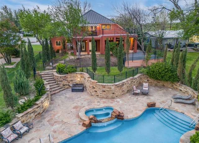 Property at 2450 River Oaks Dr, Kingsland, TX 78639, 3 beds, 2.5 baths